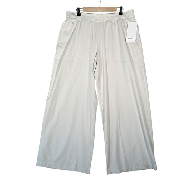 LULULEMON Swift Wide Leg Mid Rise Pant in bone - Picture 7 of 13